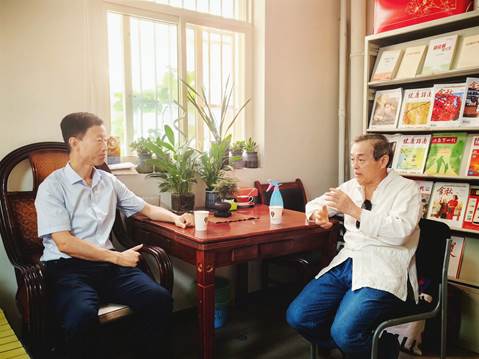 说明: H:\近期工作\4月27日-劳模慰问\陈彤.jpg