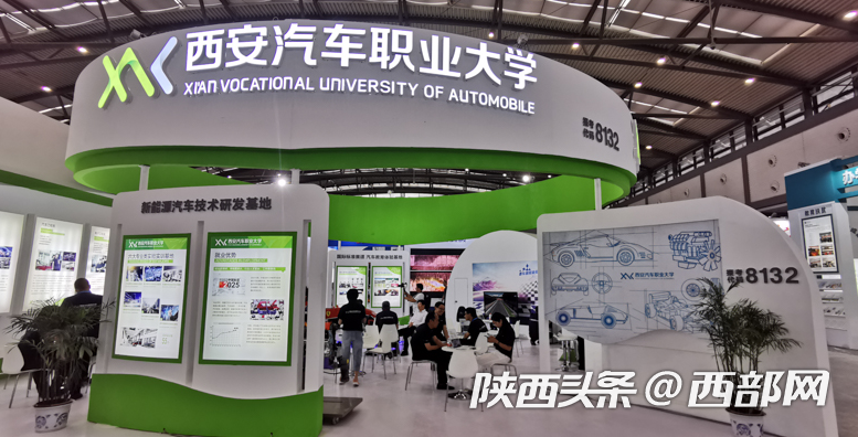 正在上传... da9b8c9d4c854ceae8f22a233cb49a57.png